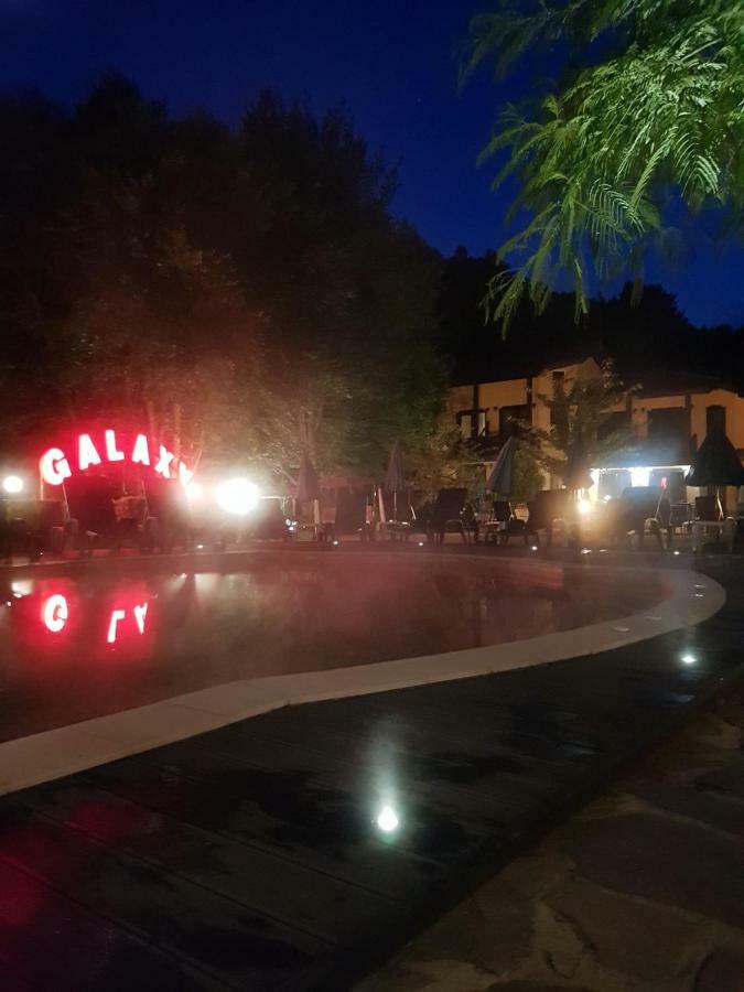 Galaxy Hotel Чифлик Екстер'єр фото